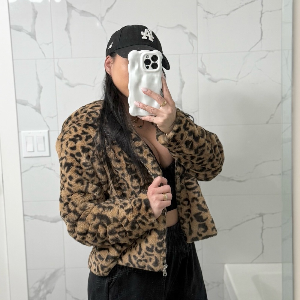 ๐ค KENSIE JEANS Leopard Print Faux Fur Hooded Jacket - Picture 7 of 8